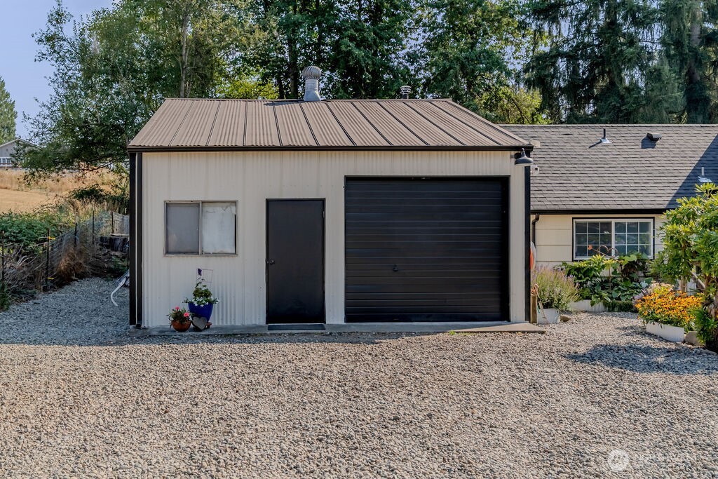 property viewer photo 6
