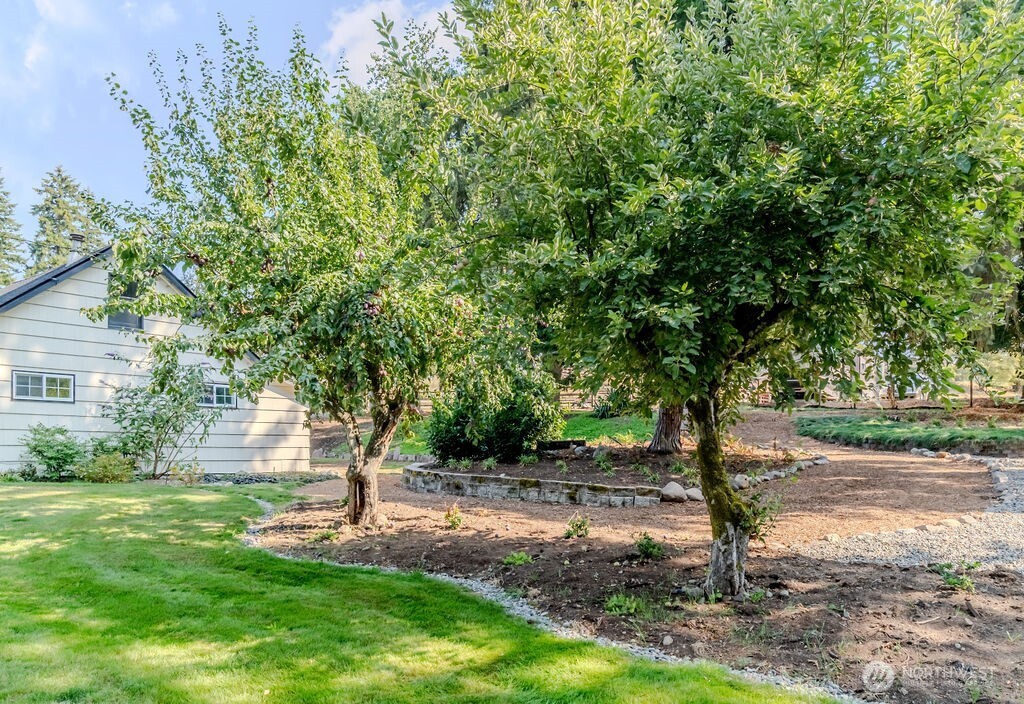 property viewer photo 9