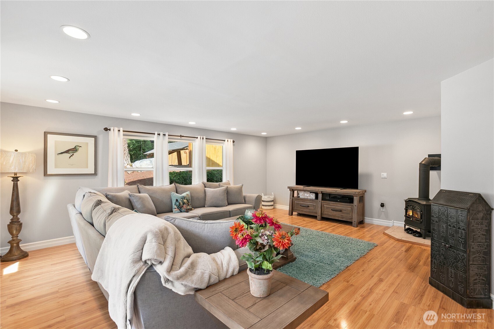 property viewer photo 12