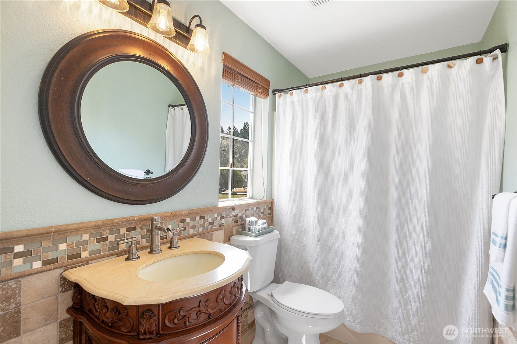 property viewer photo 24