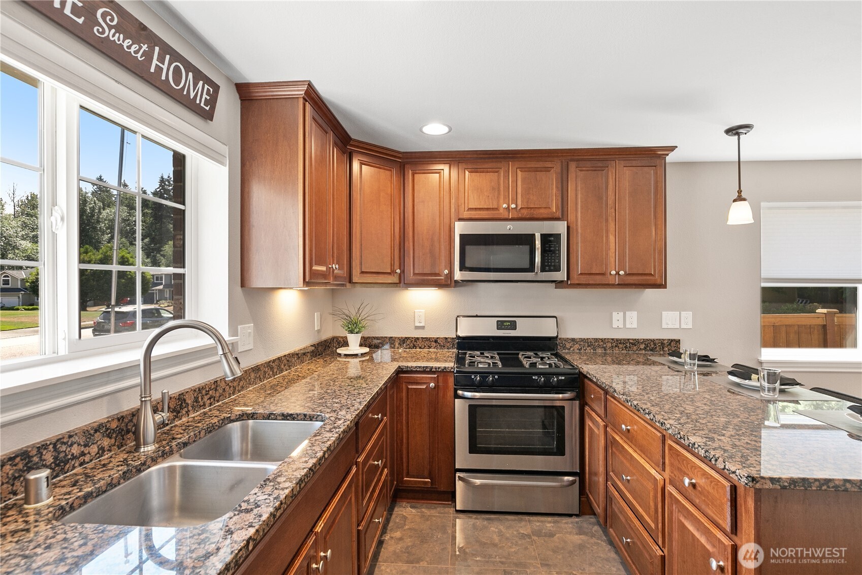 property viewer photo 30