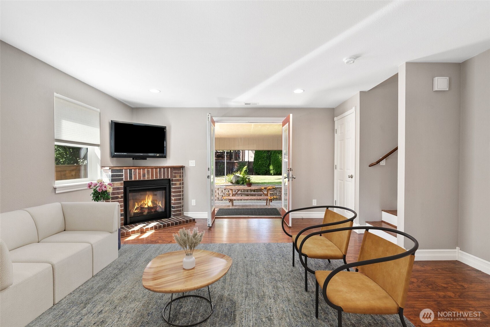 property viewer photo 33