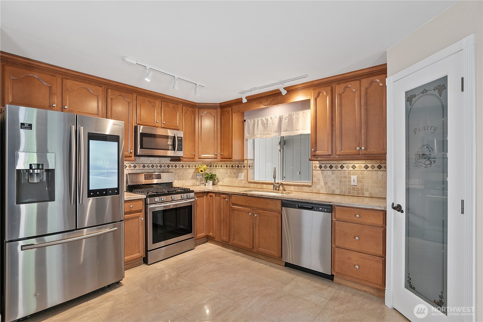 property viewer photo 4