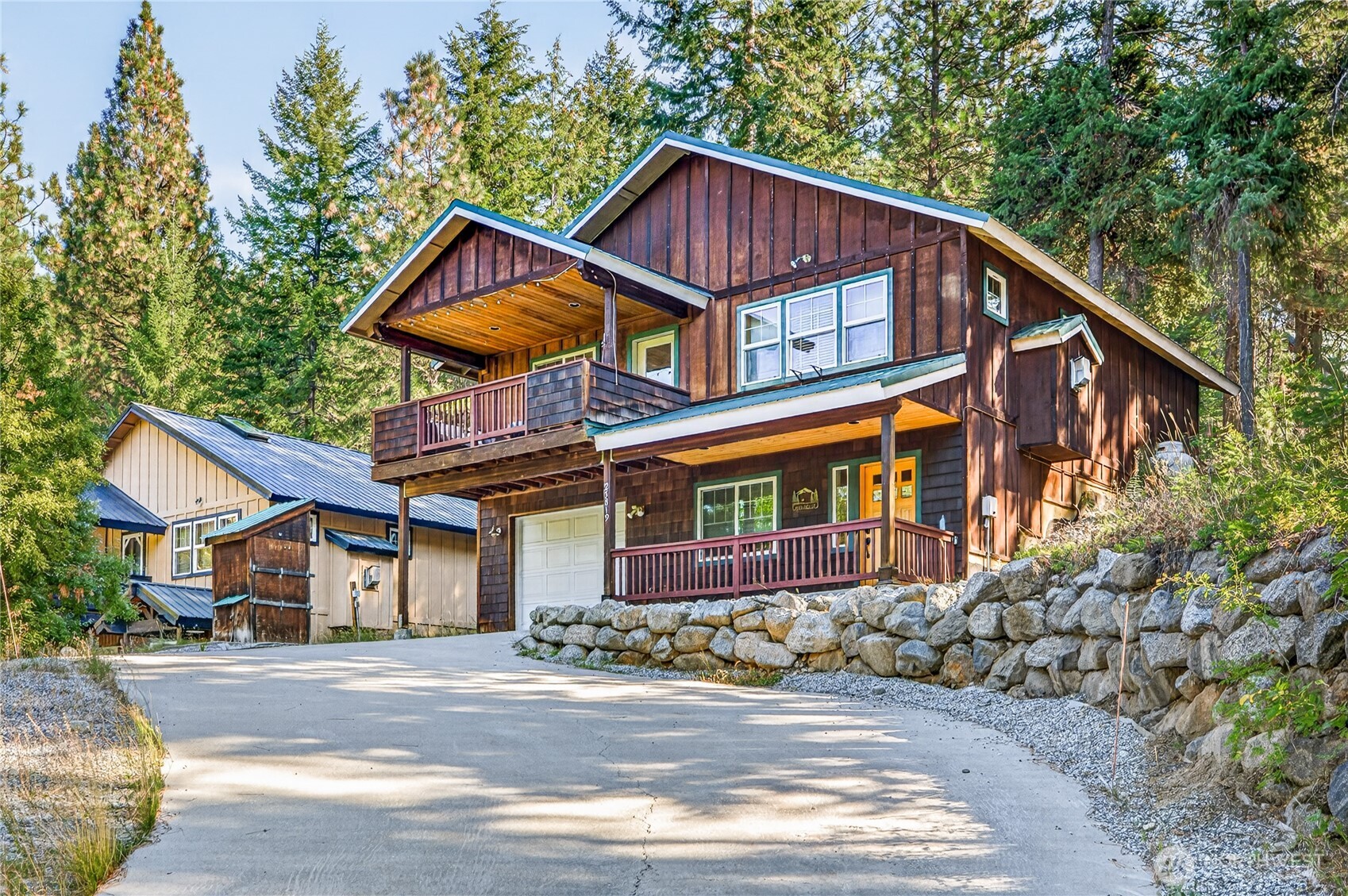main property photo 29
