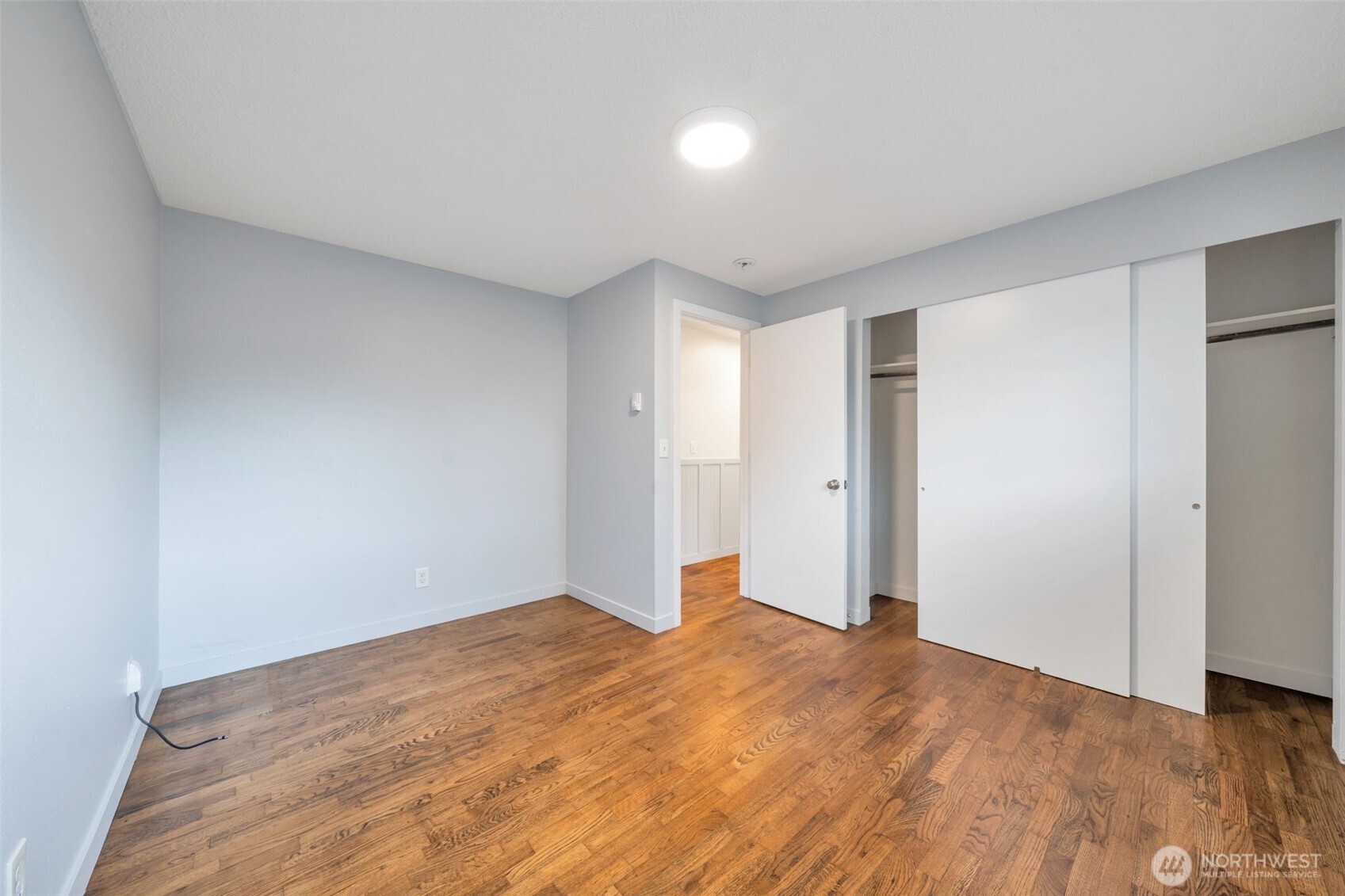 property viewer photo 12