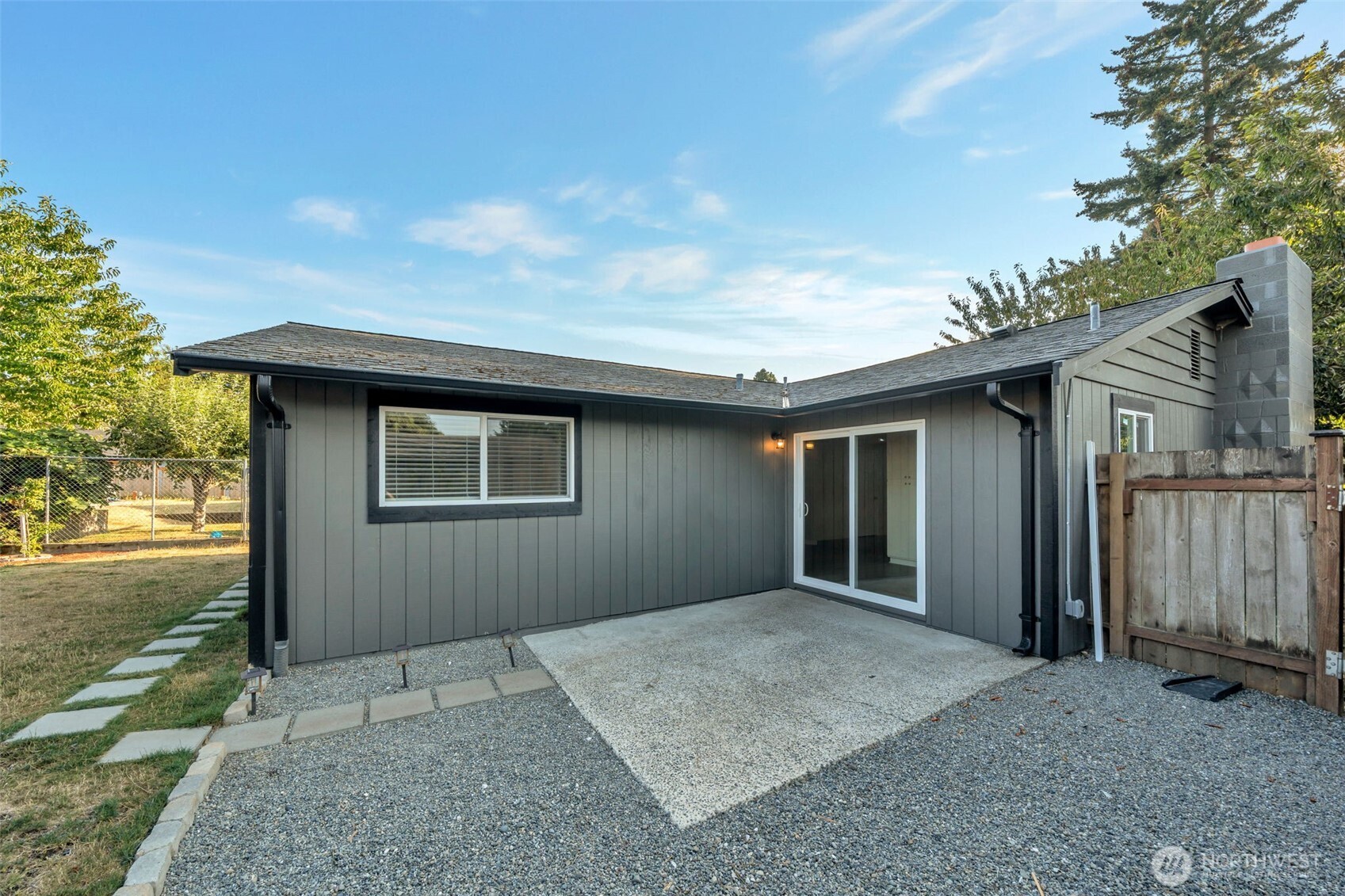 property viewer photo 2