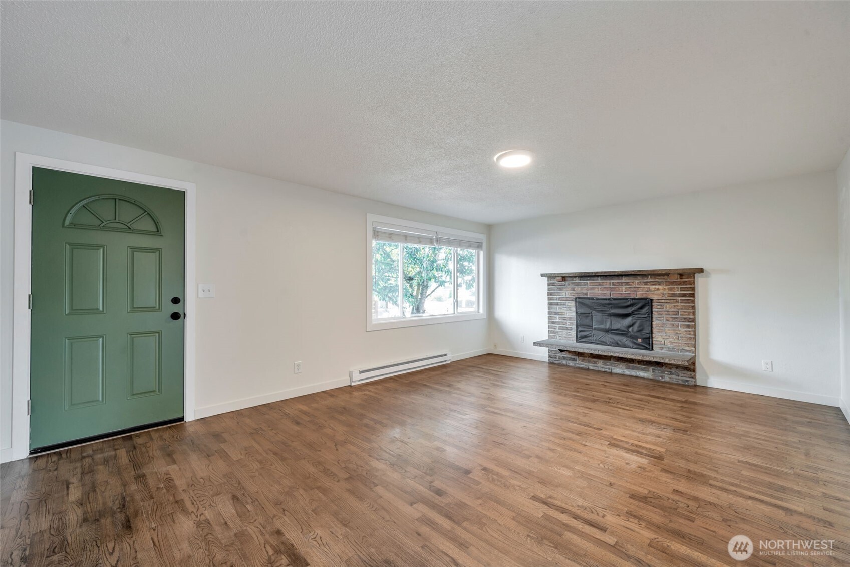property viewer photo 6