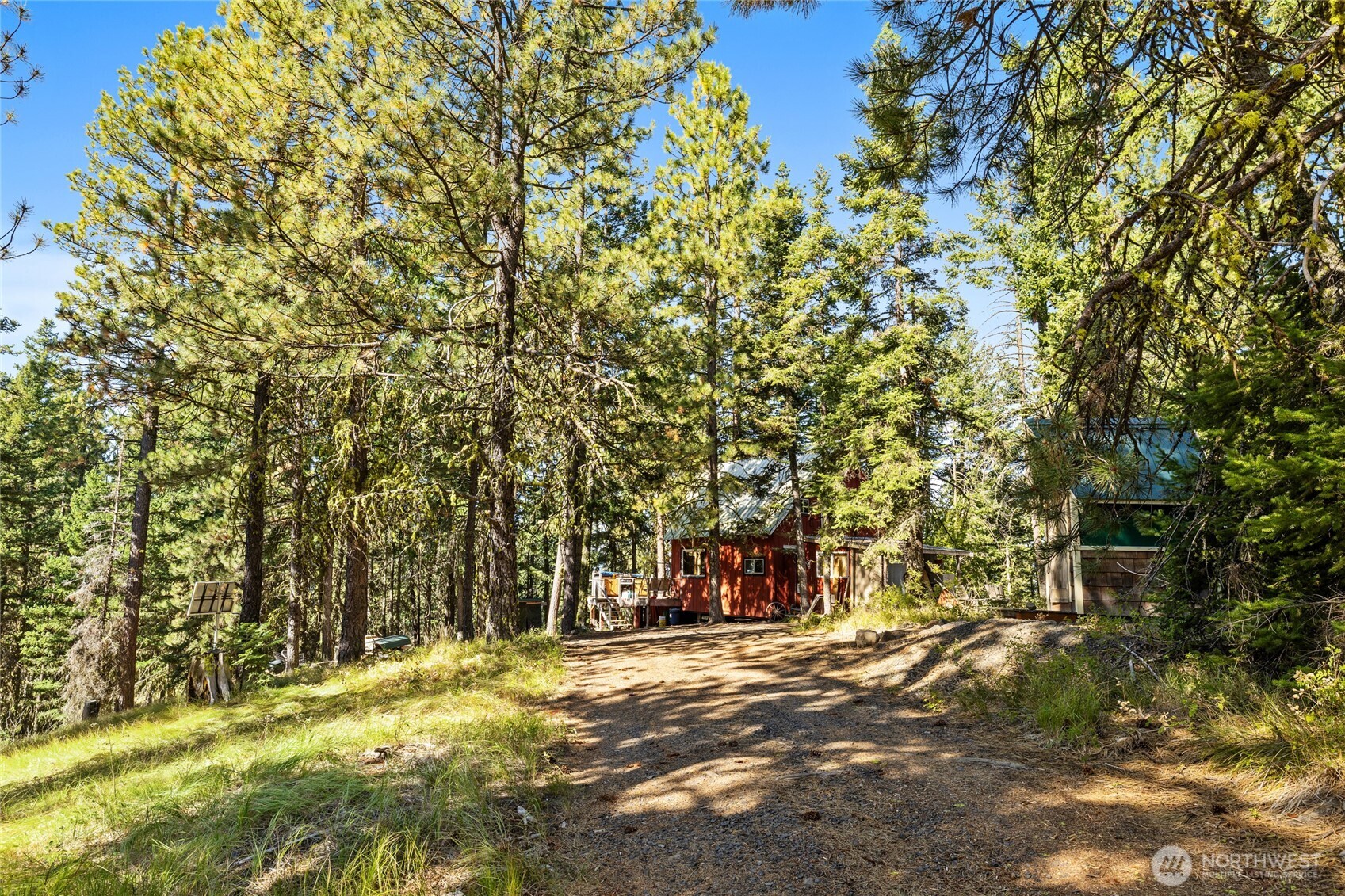 main property photo 15
