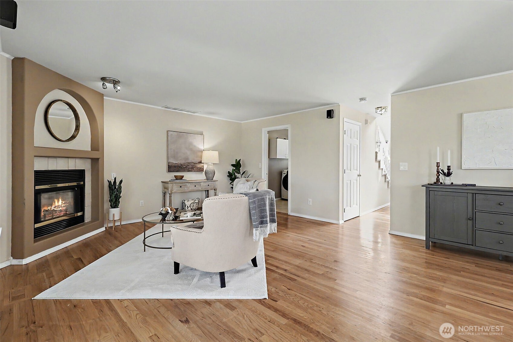 property viewer photo 10