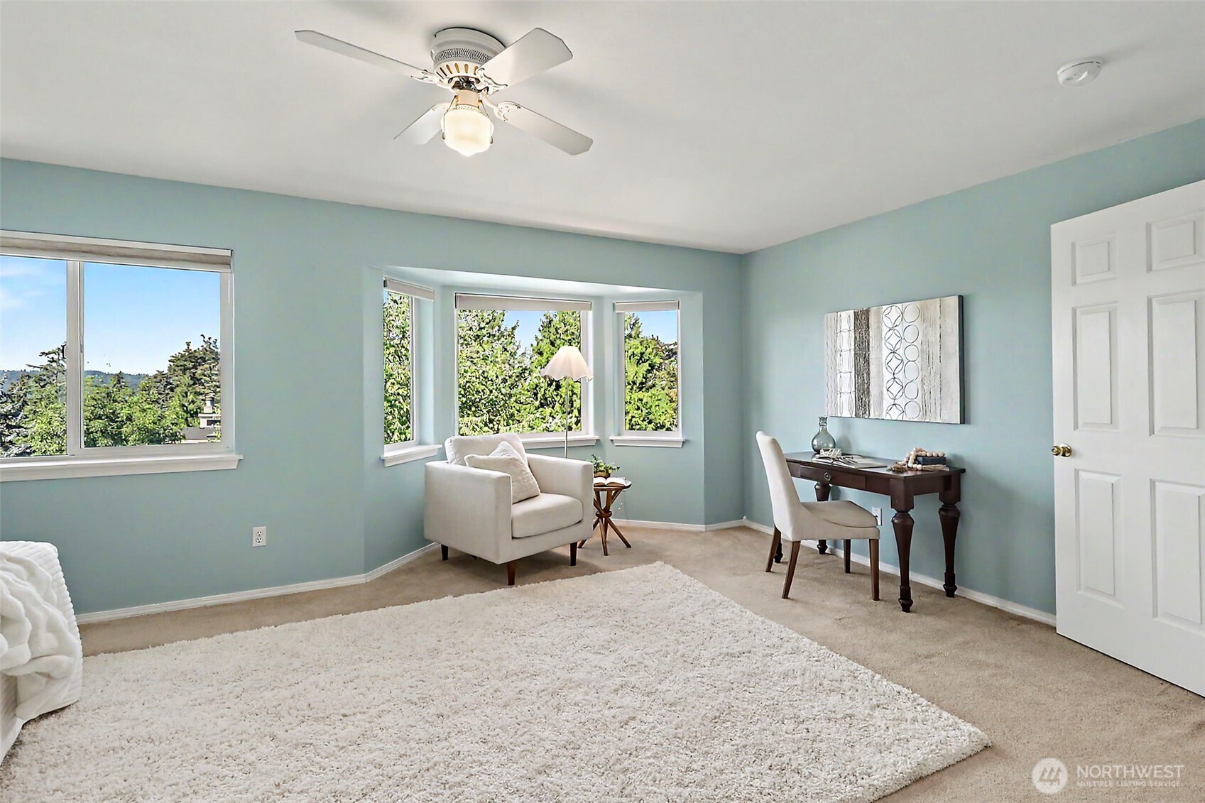property viewer photo 18