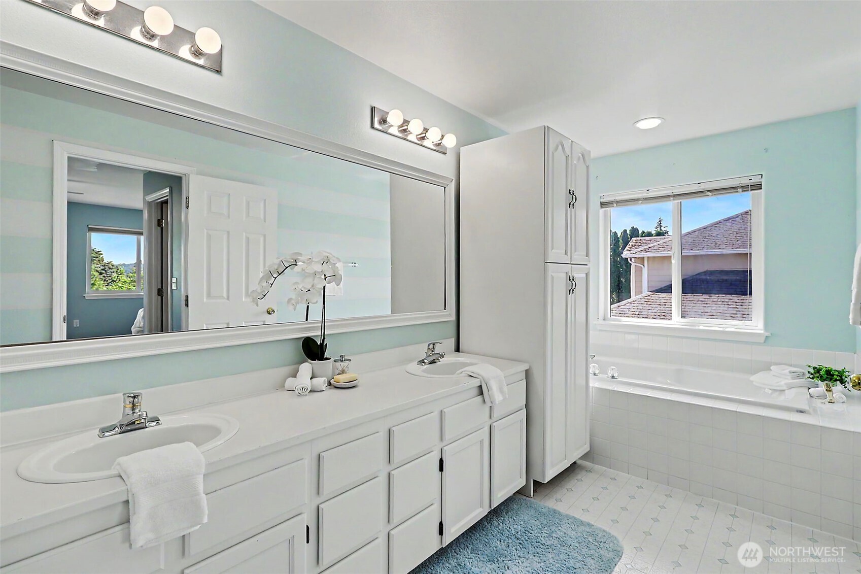 property viewer photo 20