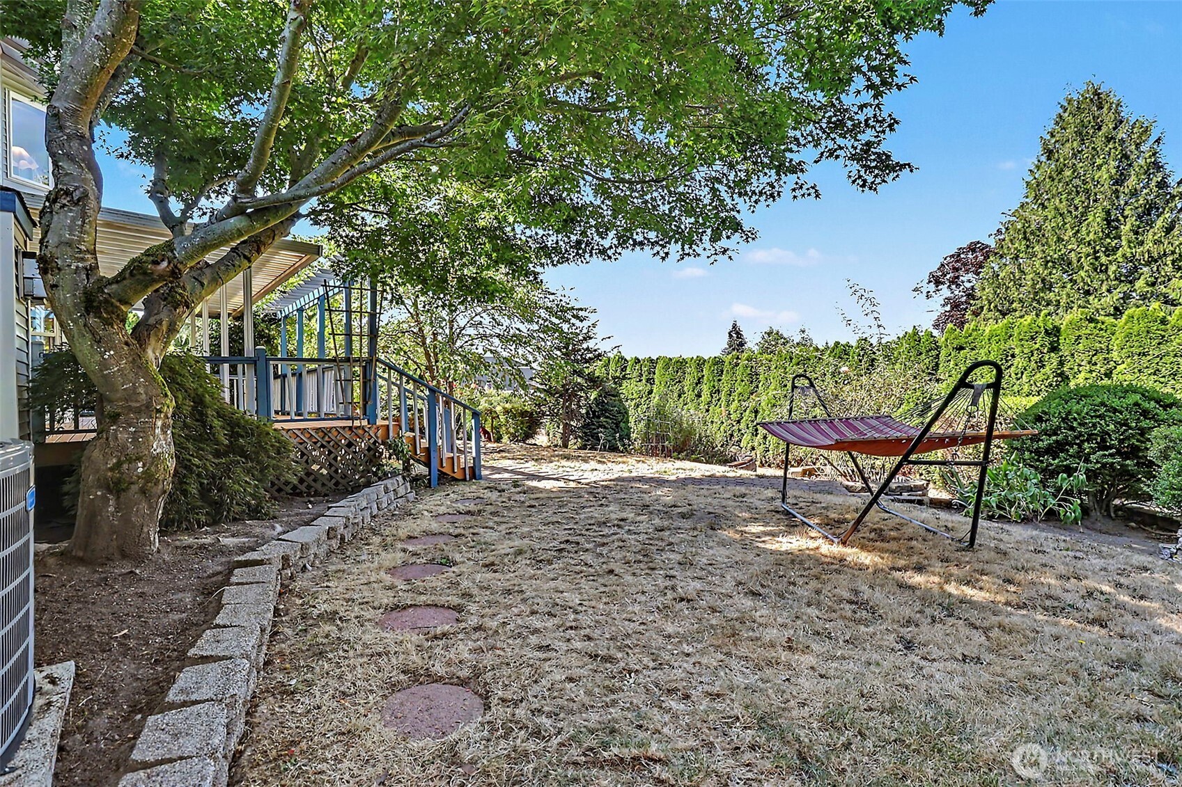 property viewer photo 24