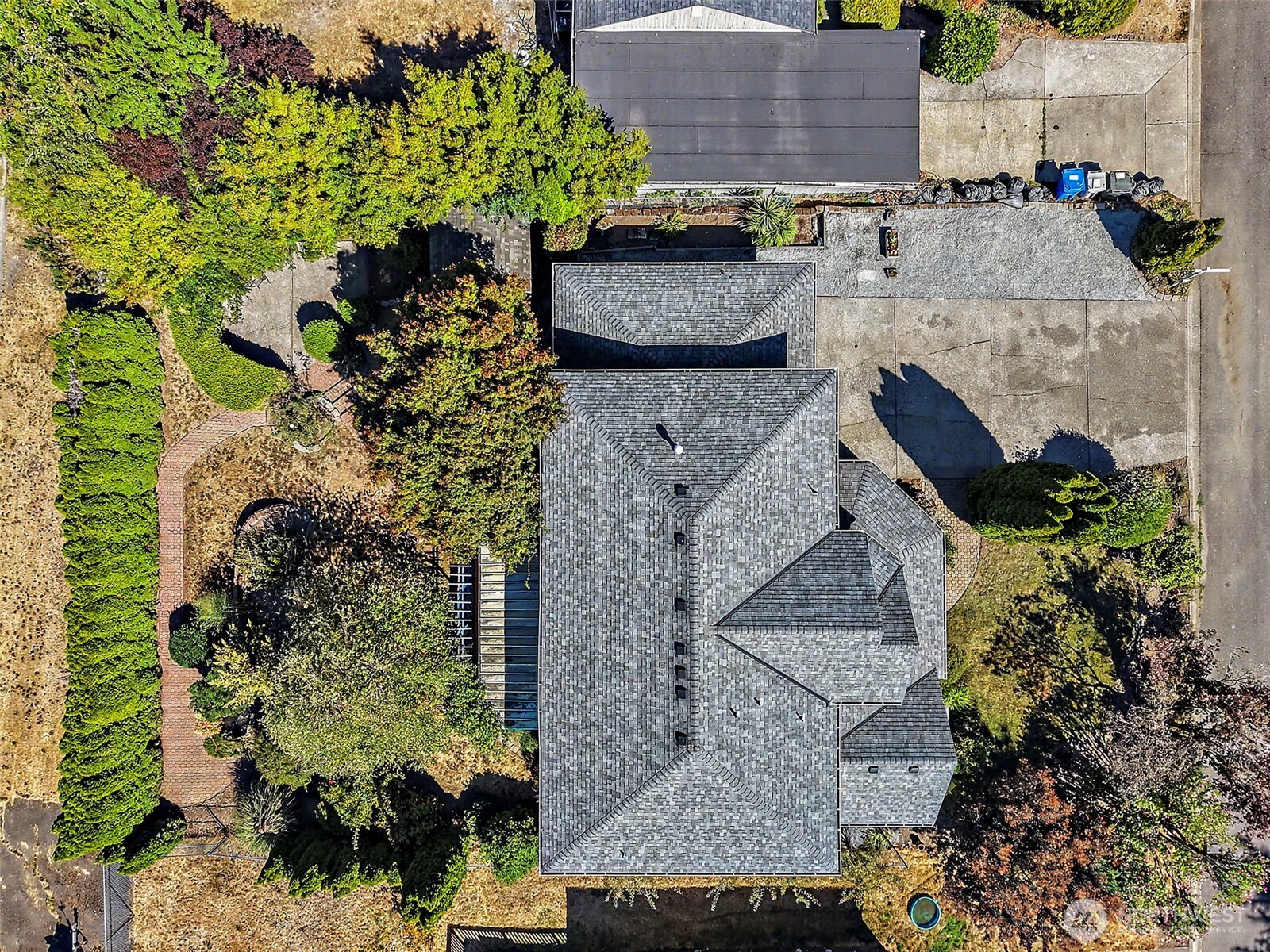 property viewer photo 26