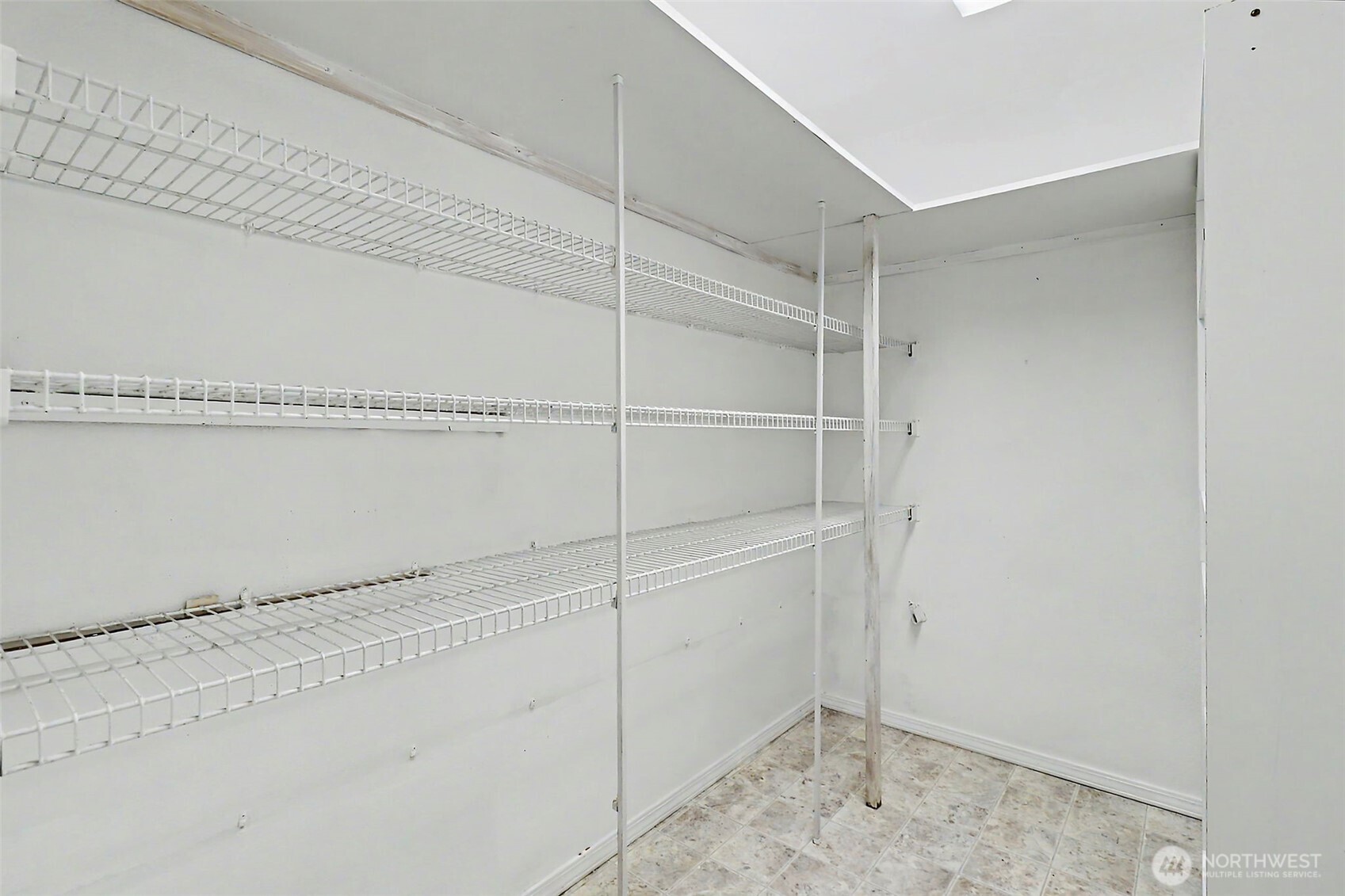 property viewer photo 6