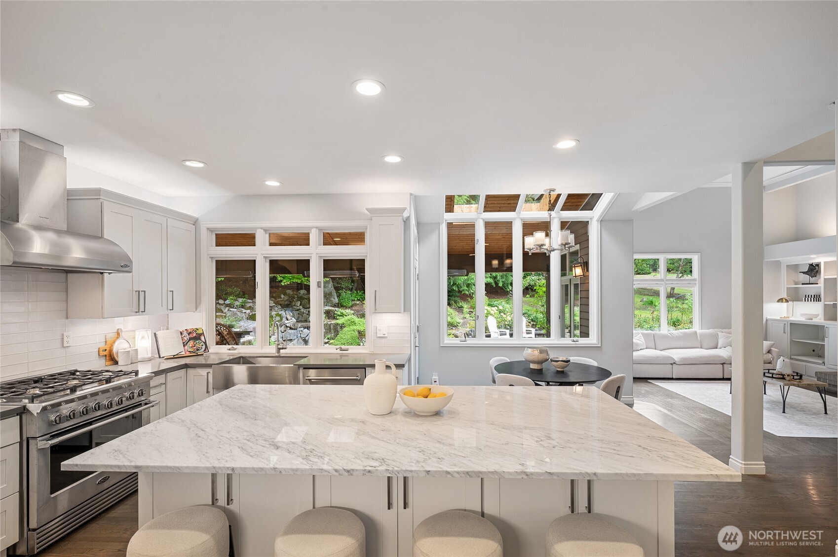 property viewer photo 10