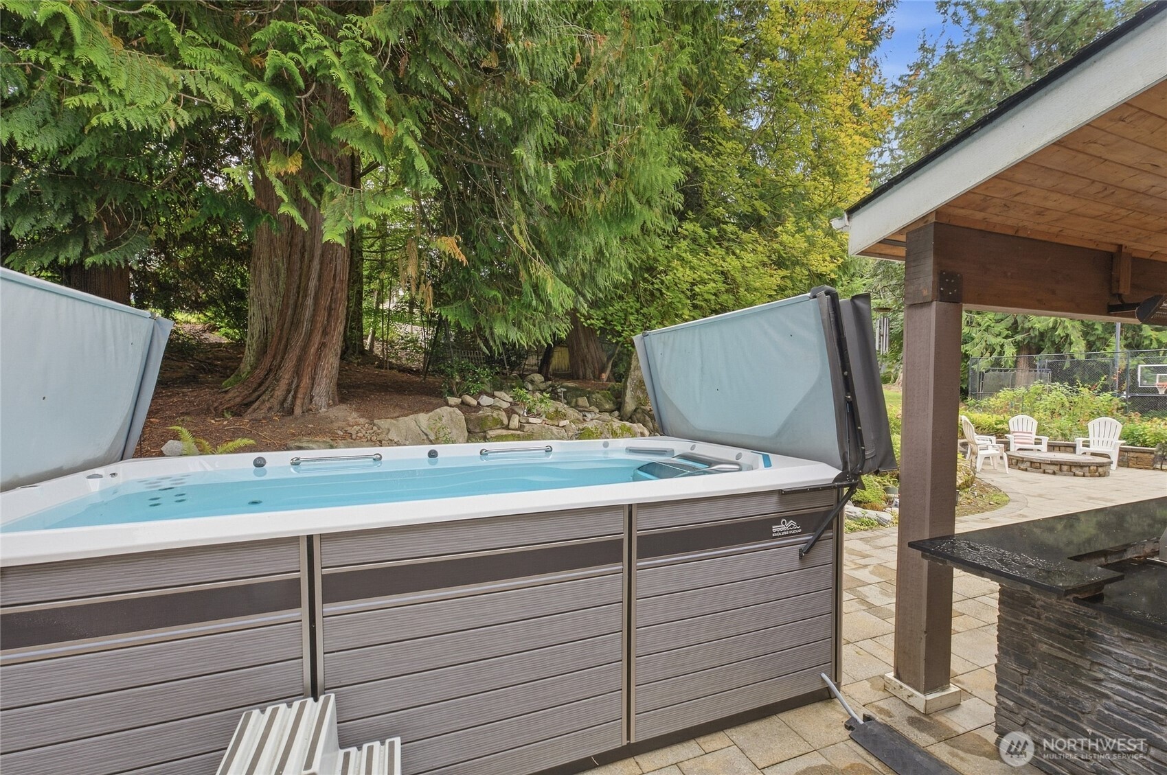 property viewer photo 23