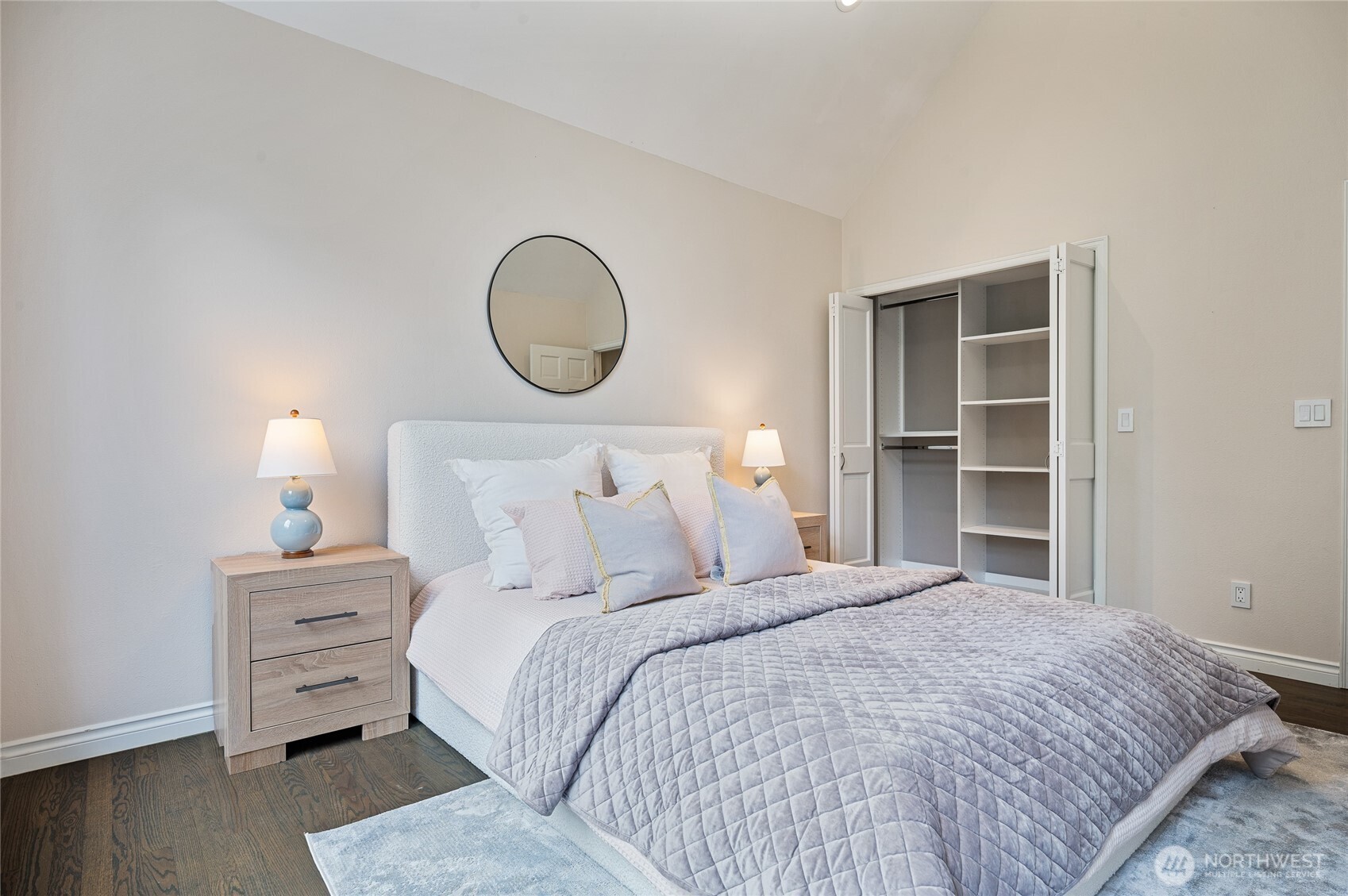 property viewer photo 26