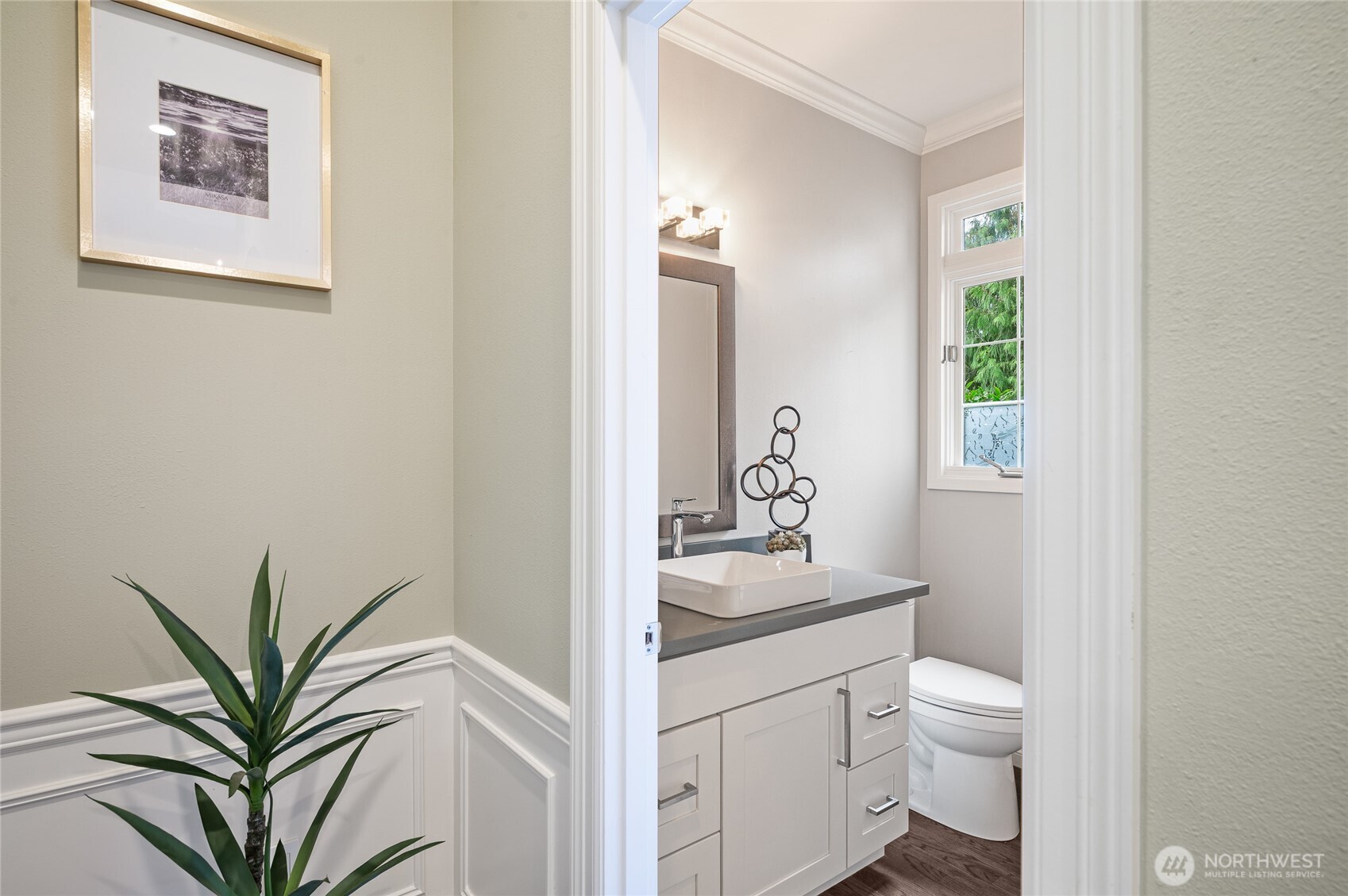 property viewer photo 30