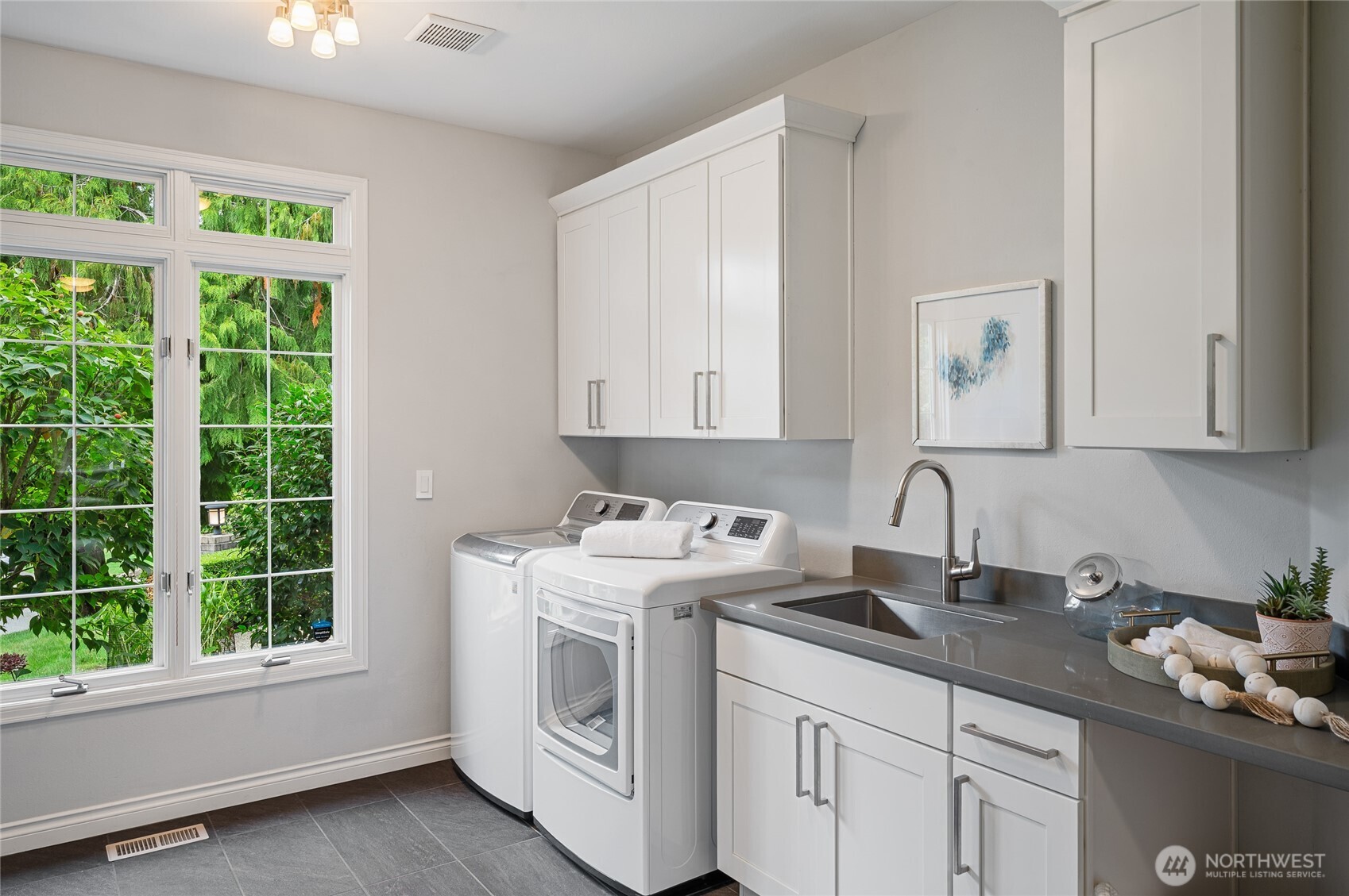 property viewer photo 31