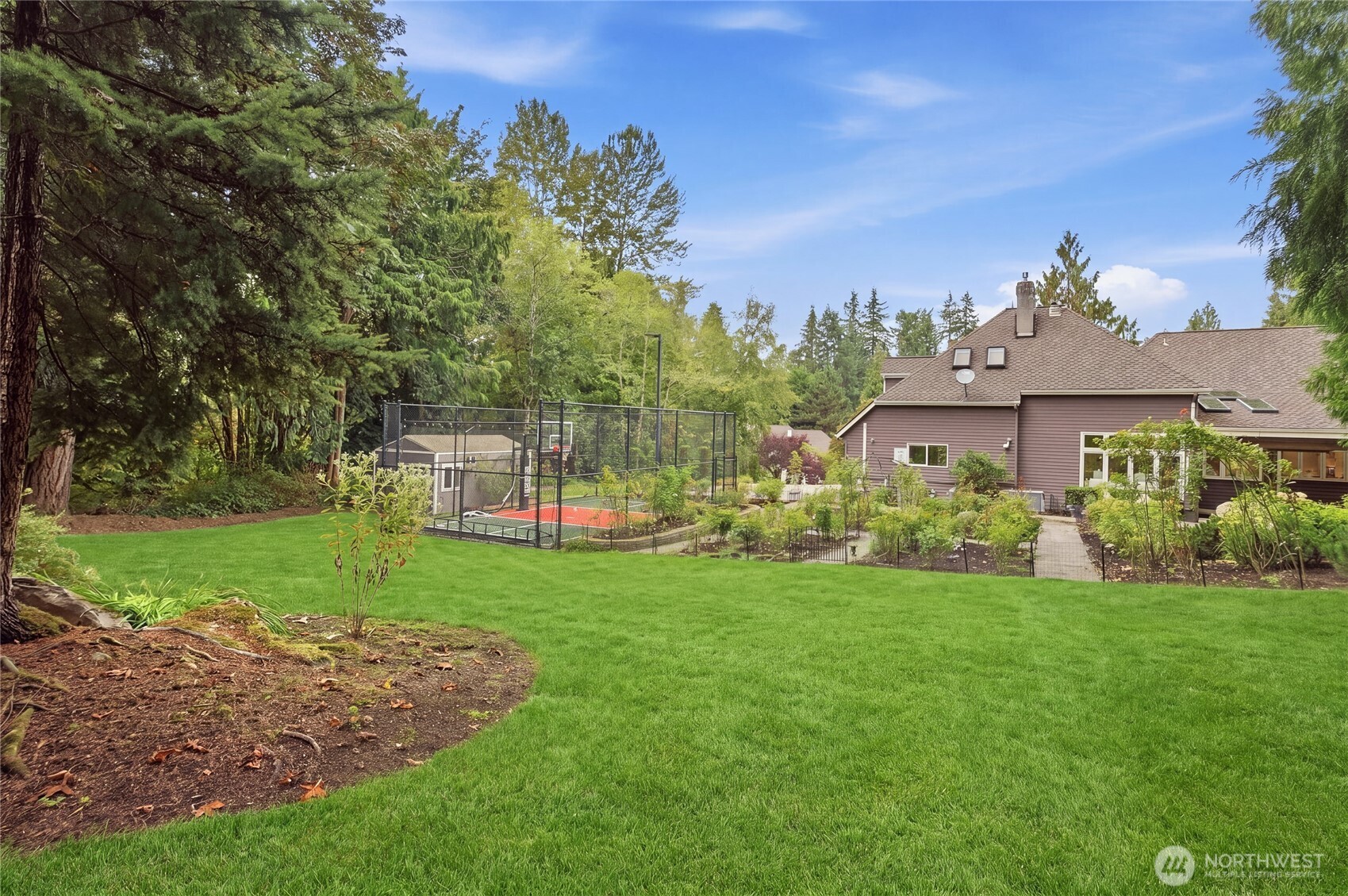 property viewer photo 35