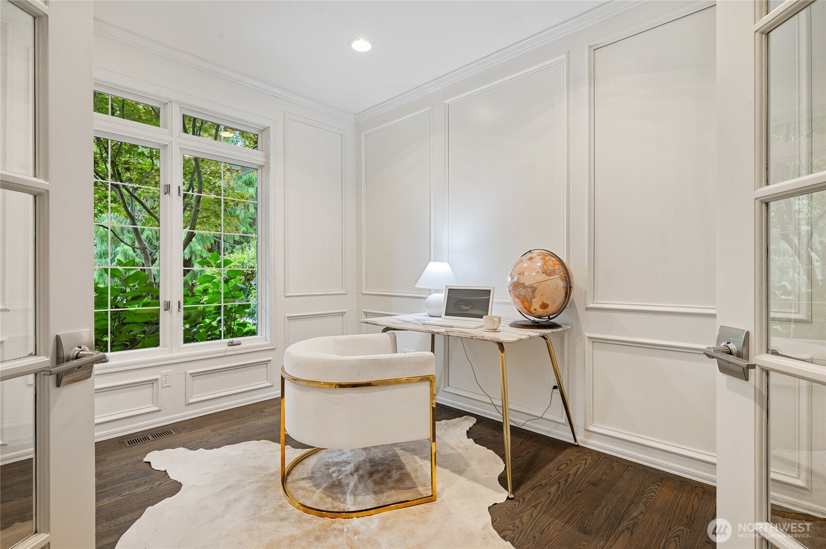 property viewer photo 7