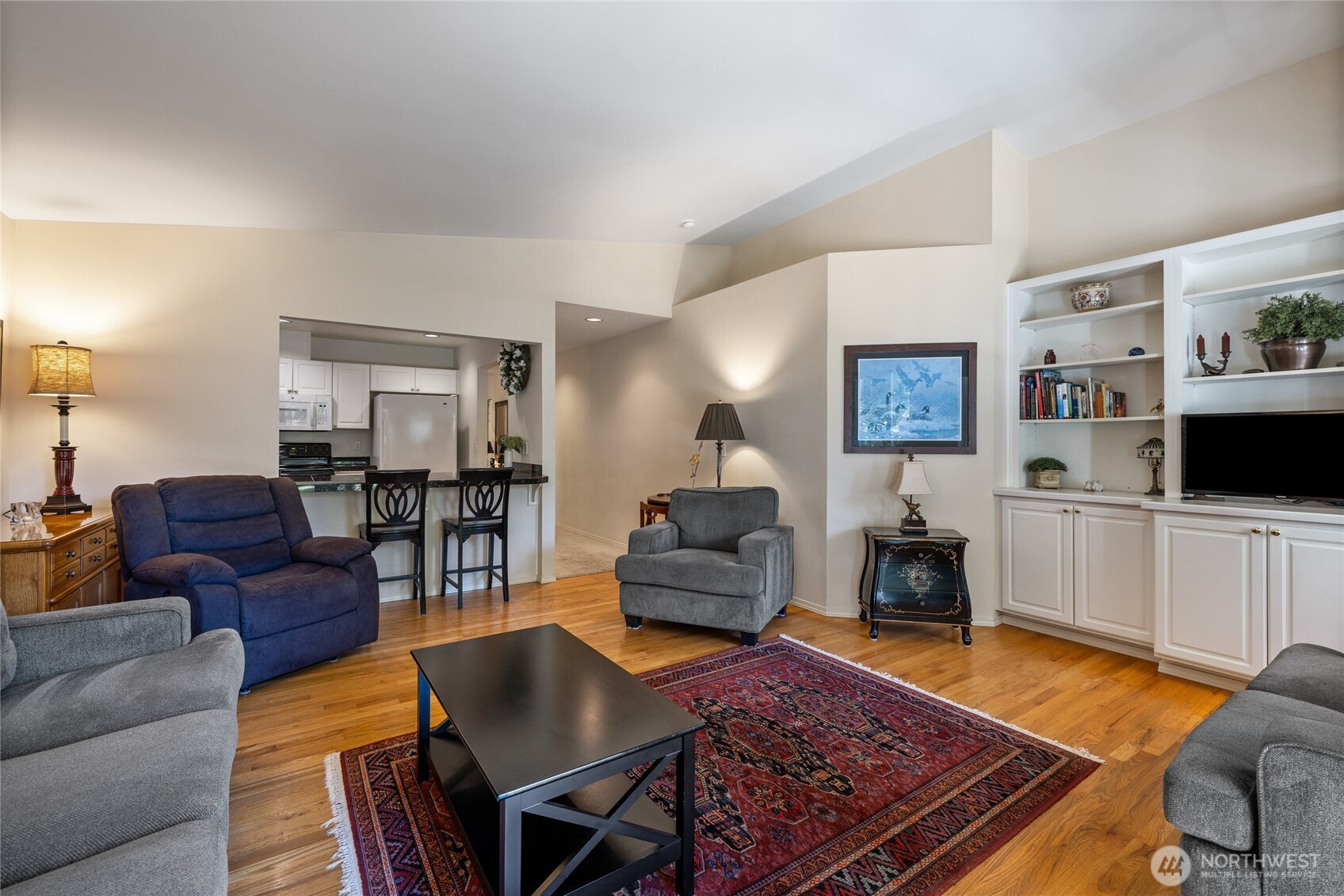 property viewer photo 10