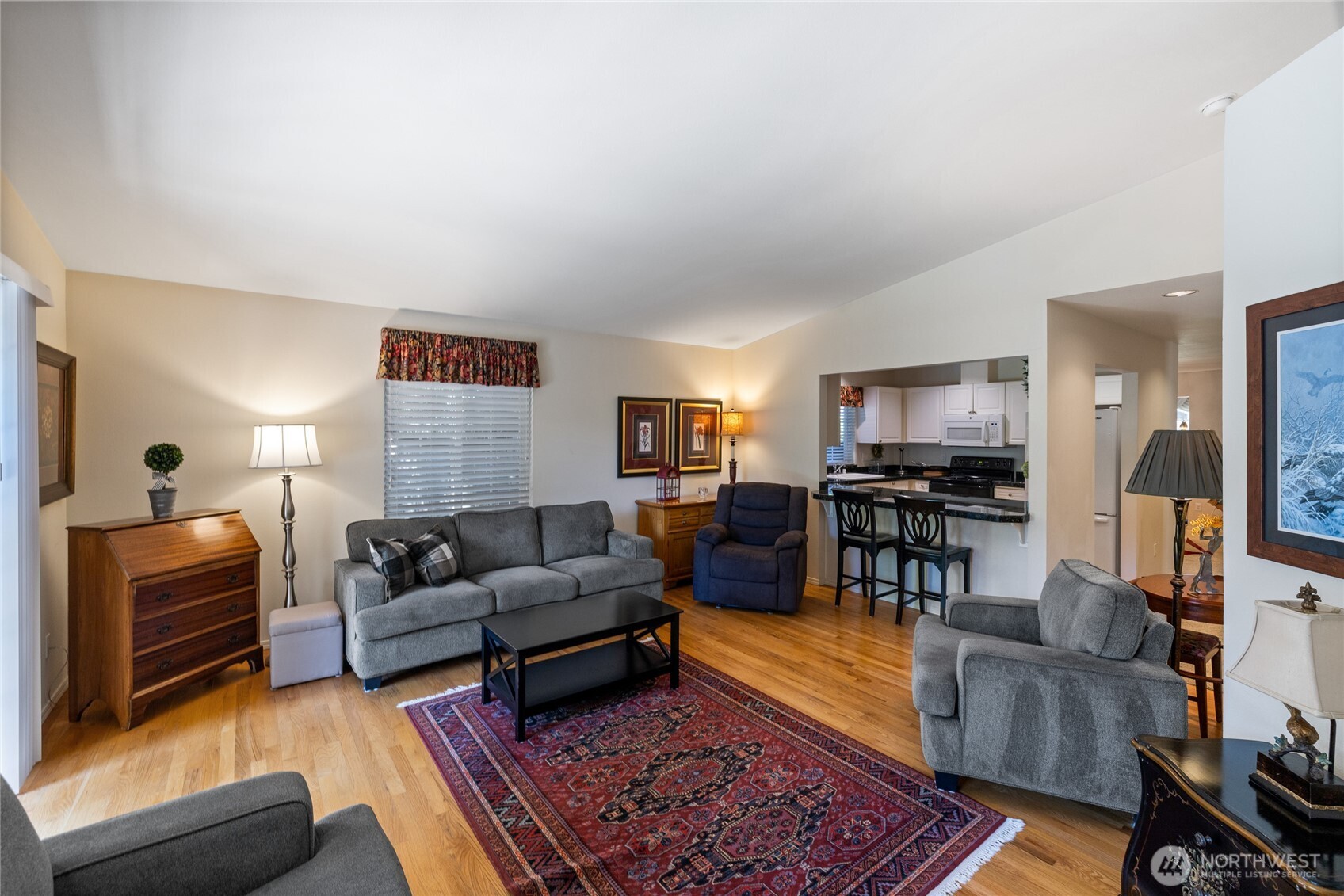 property viewer photo 12