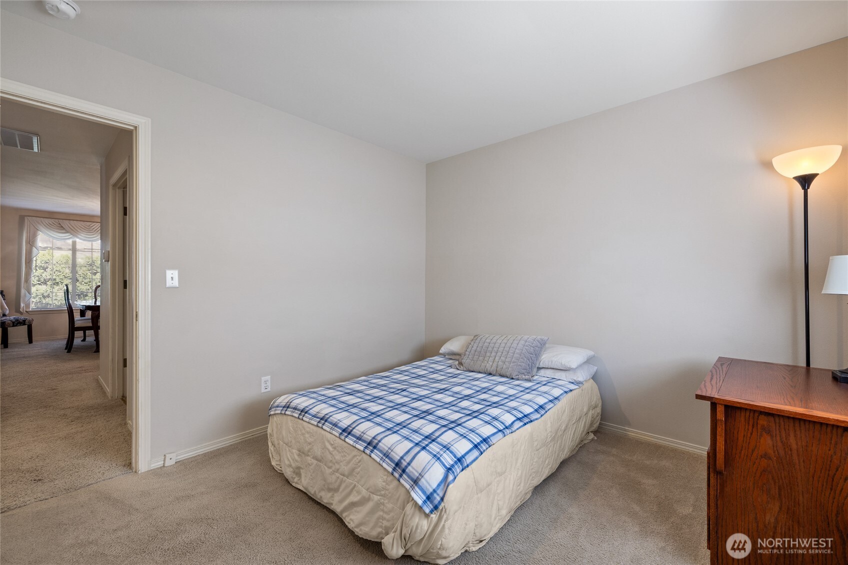 property viewer photo 23