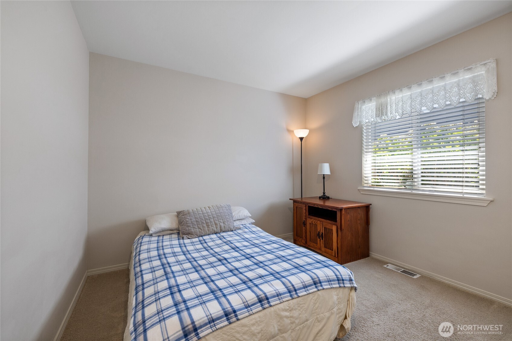 property viewer photo 24