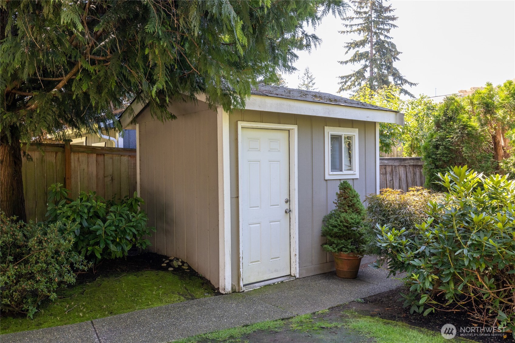 property viewer photo 35
