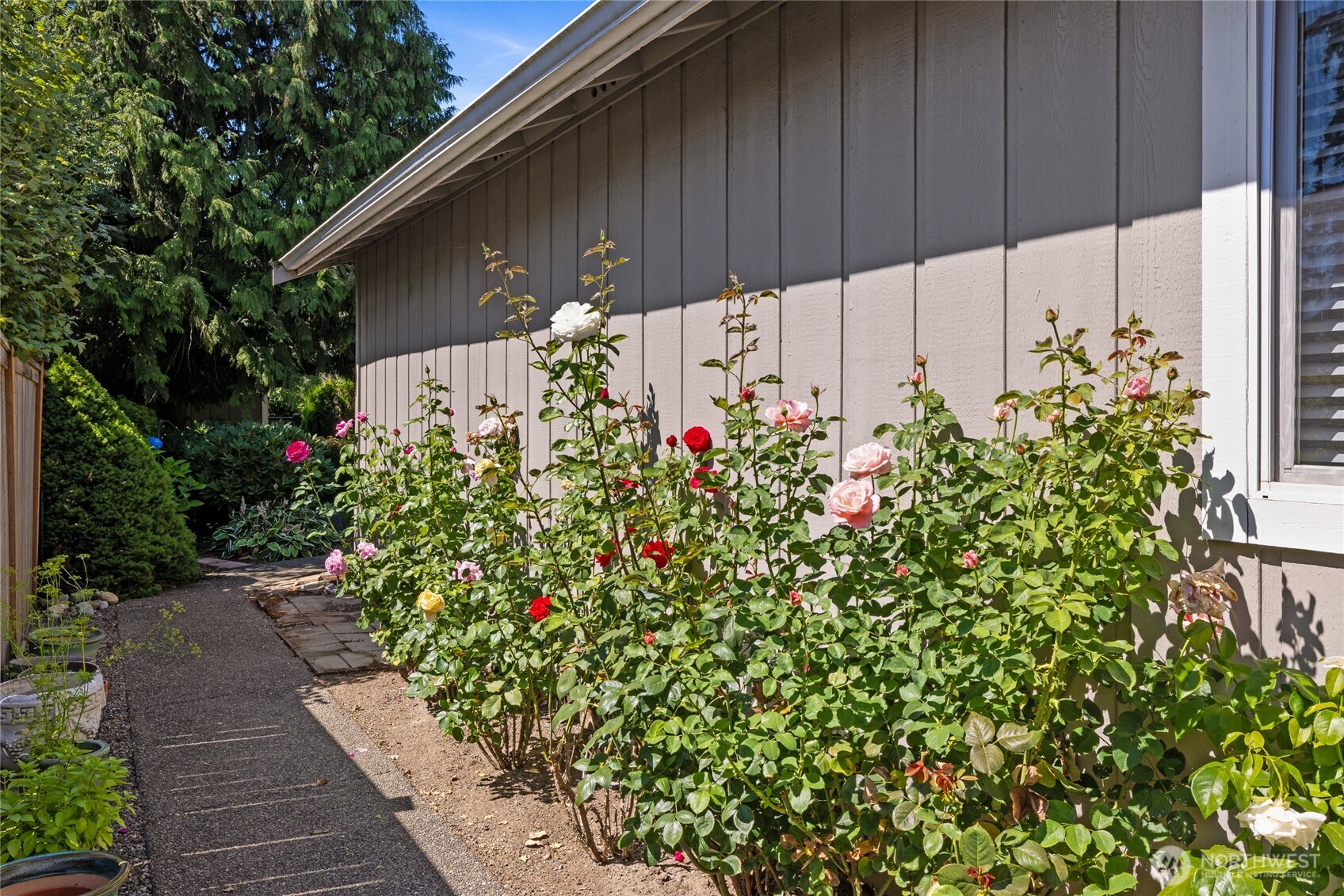 property viewer photo 36