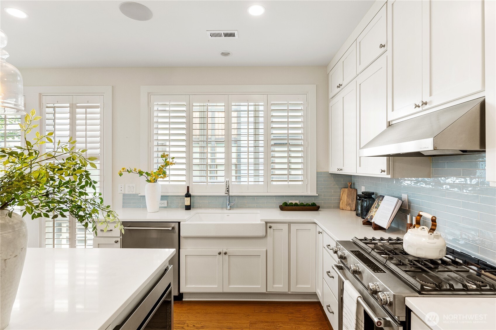 property viewer photo 11