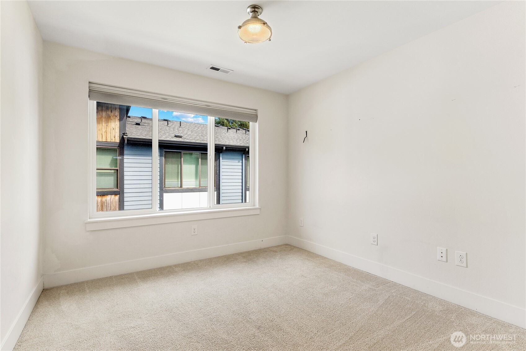 property viewer photo 21