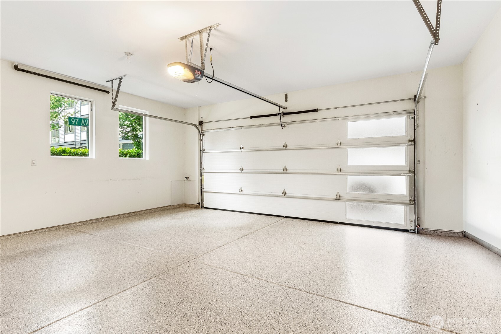 property viewer photo 29