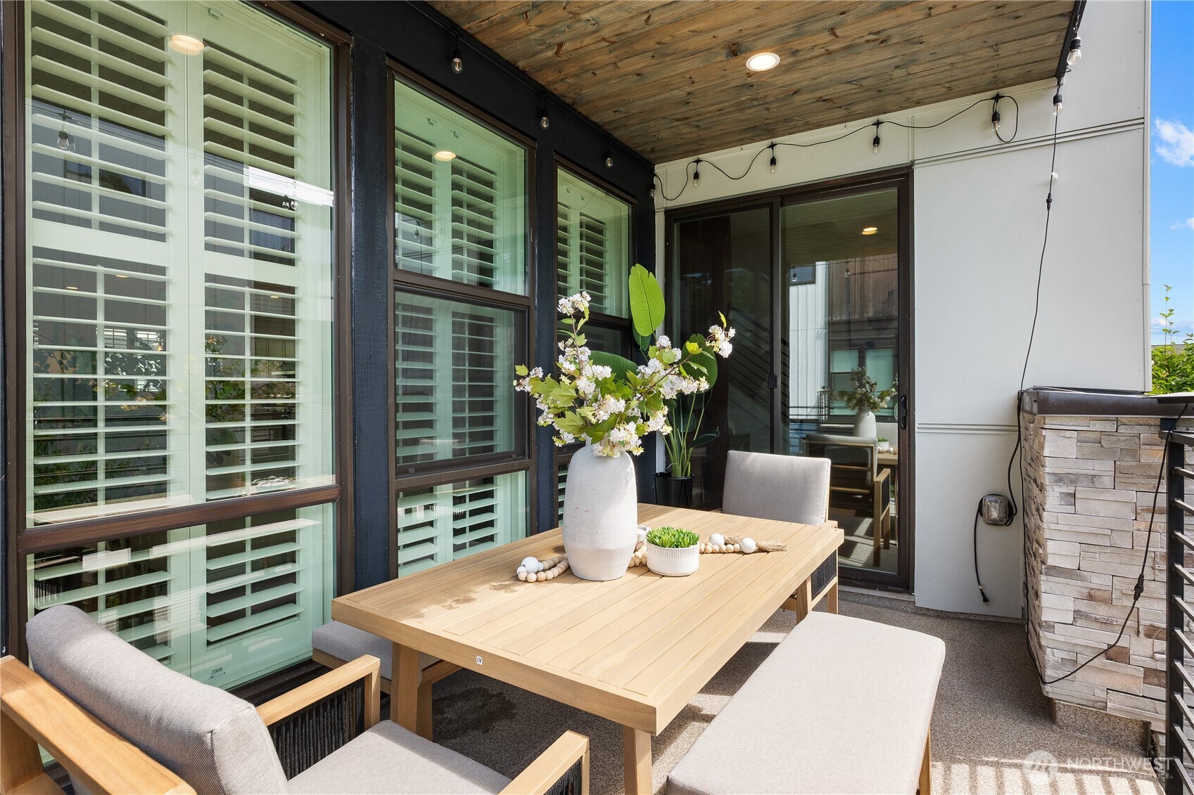 property viewer photo 32