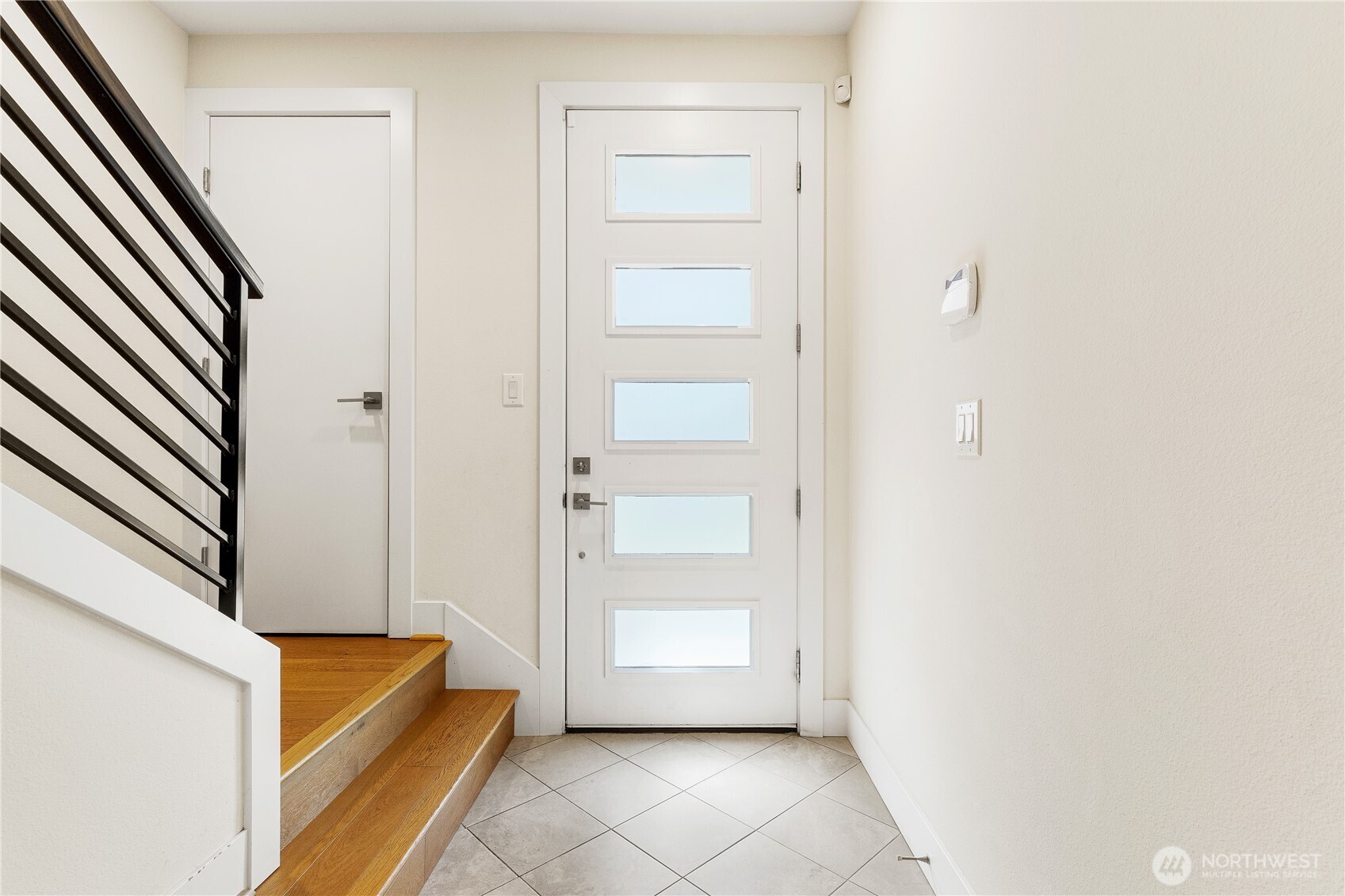 property viewer photo 4