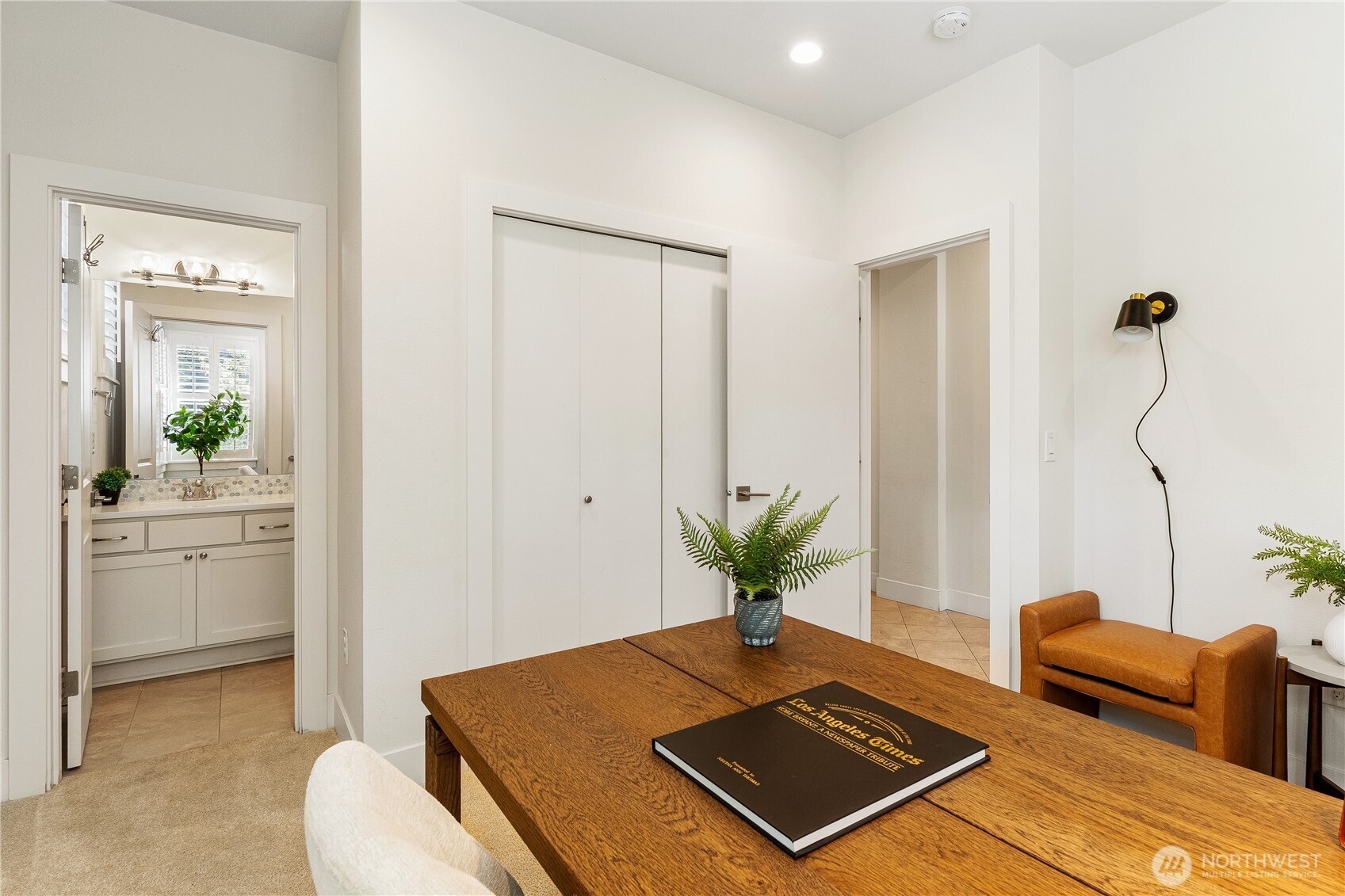 property viewer photo 6