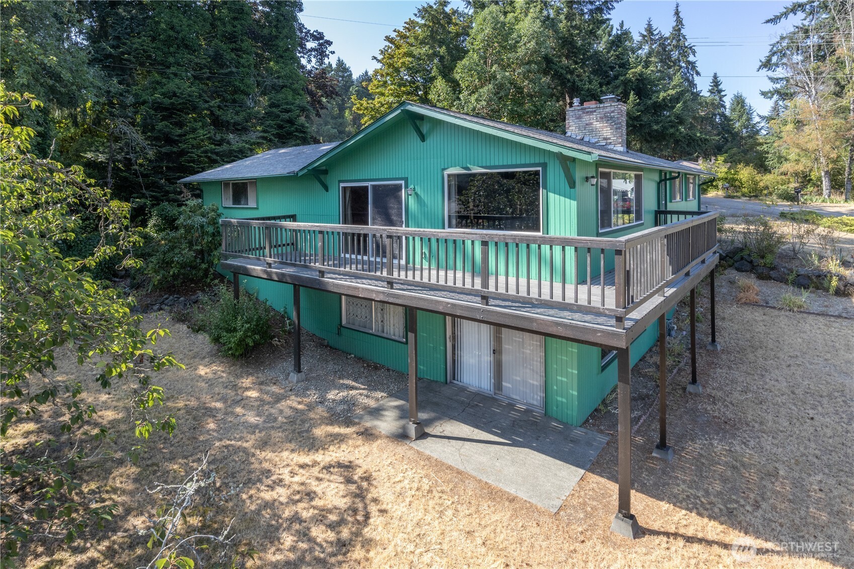 main property photo 37