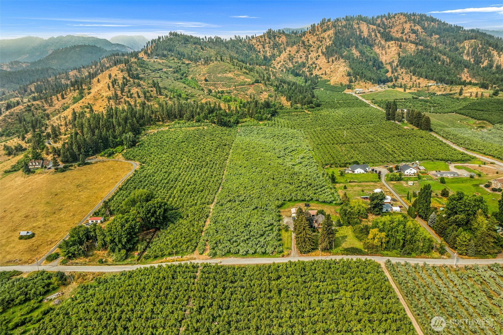 main property photo 8