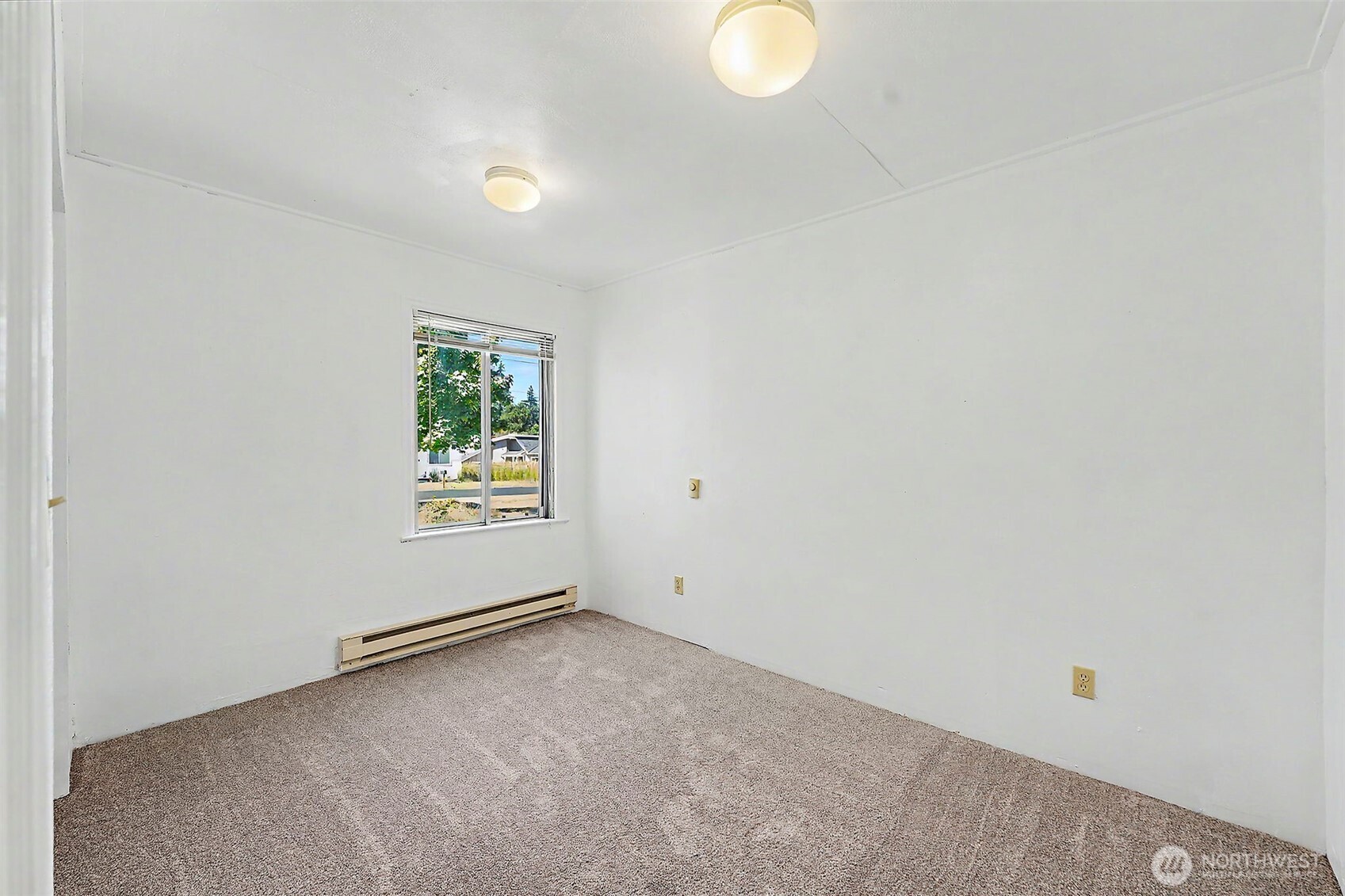 property viewer photo 13
