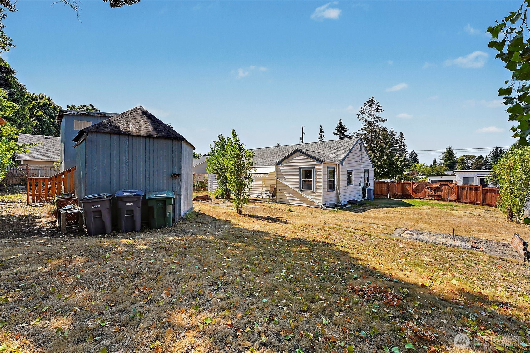 property viewer photo 20