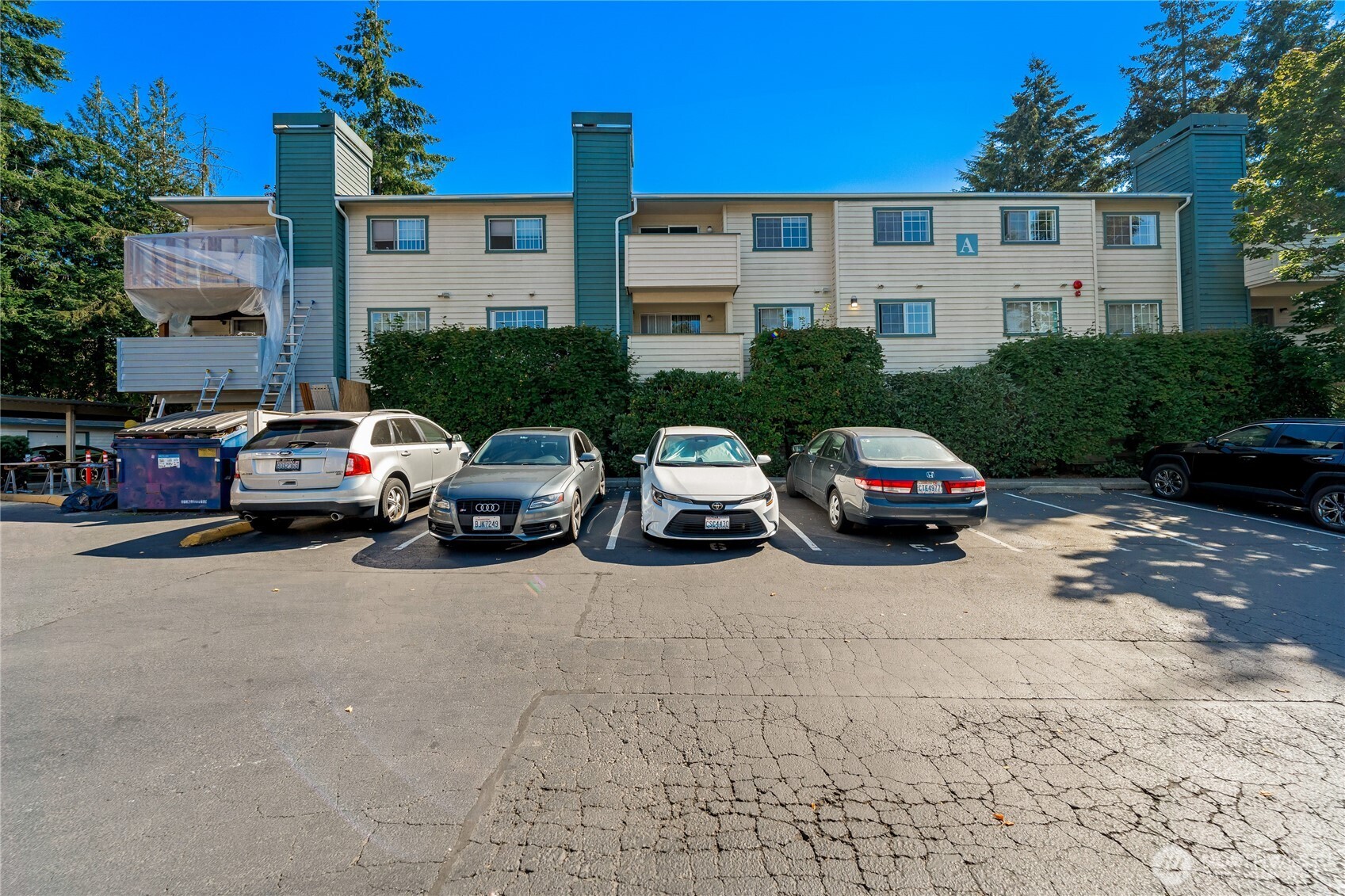 main property photo 0