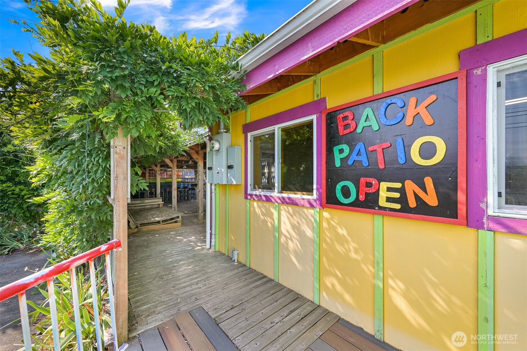 main property photo 28