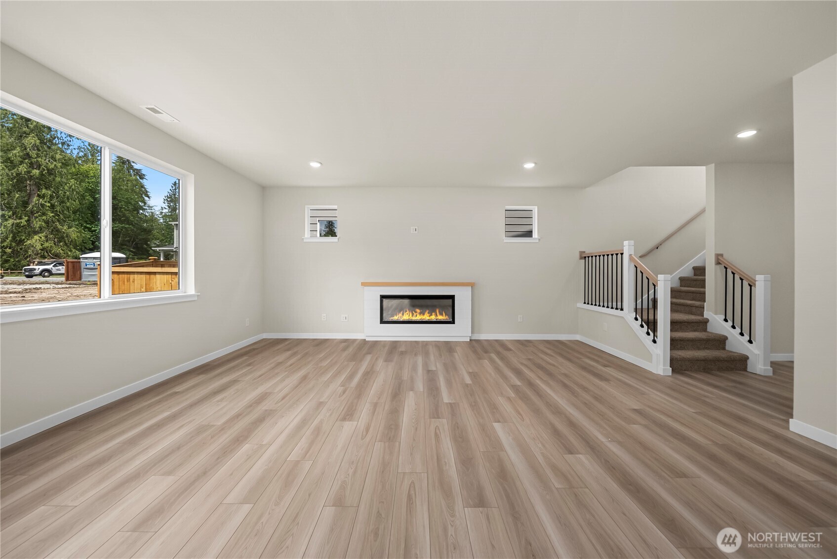 property viewer photo 10