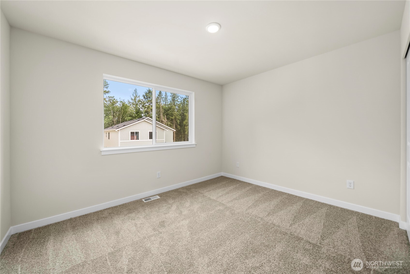 property viewer photo 23