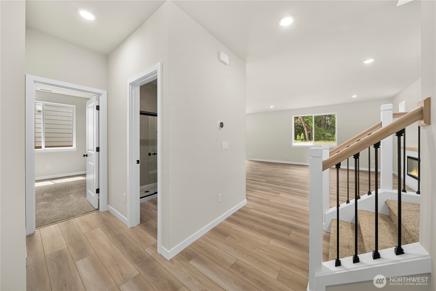 property viewer photo 5