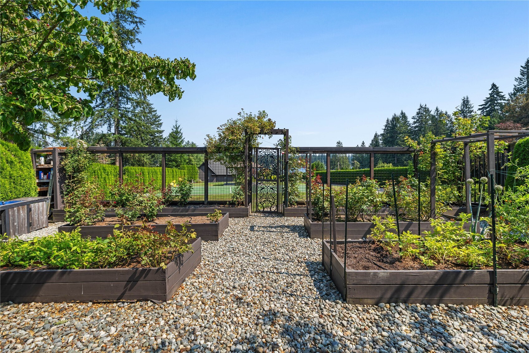 property viewer photo 27