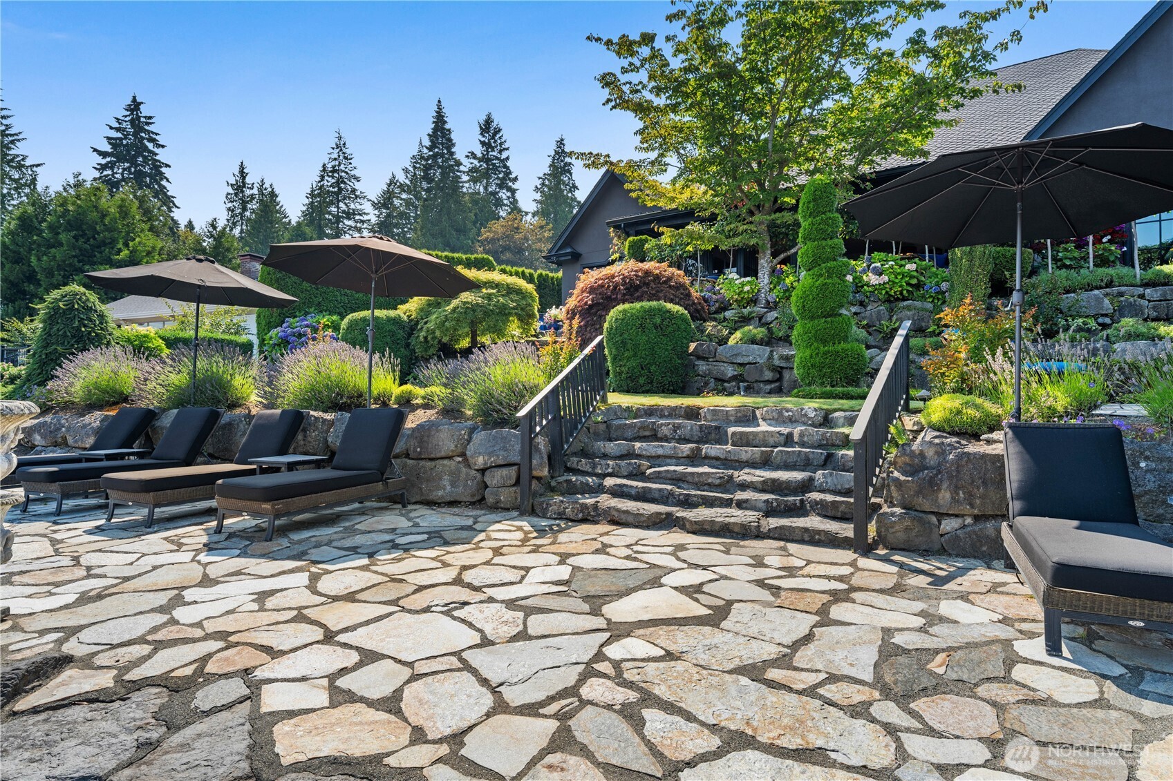 property viewer photo 30