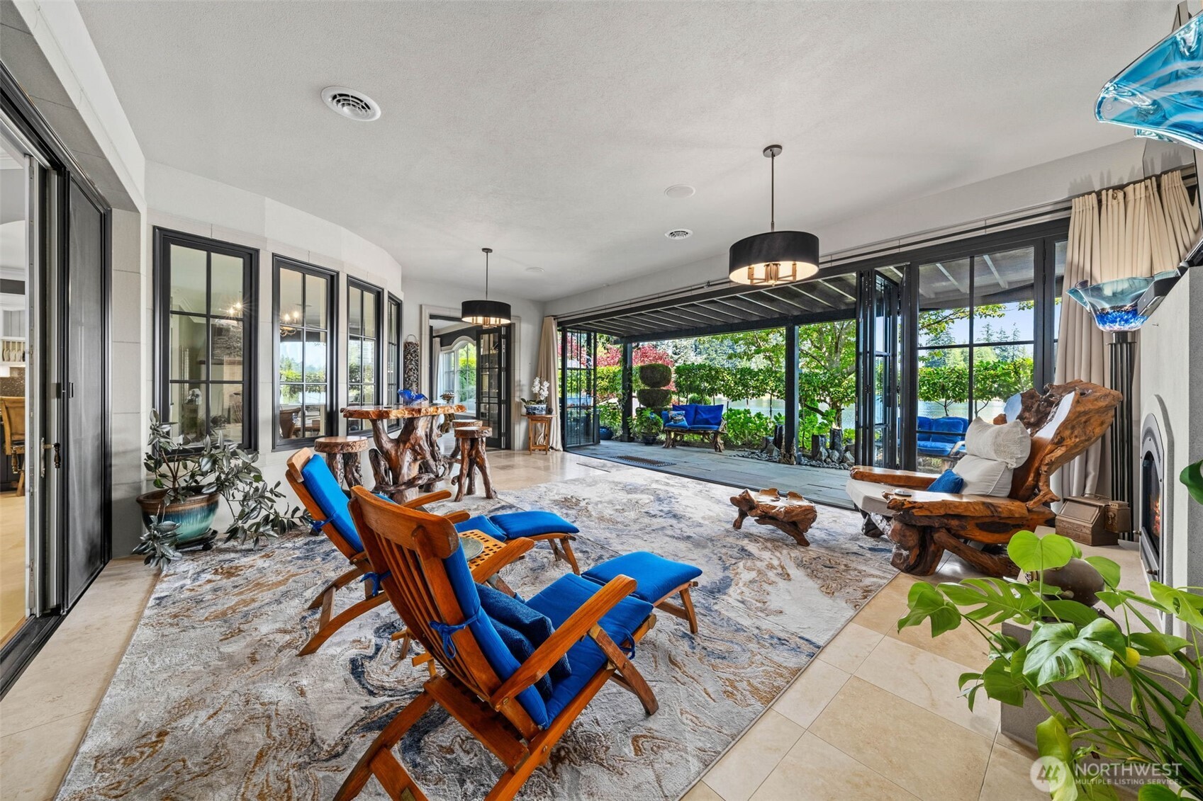 property viewer photo 5