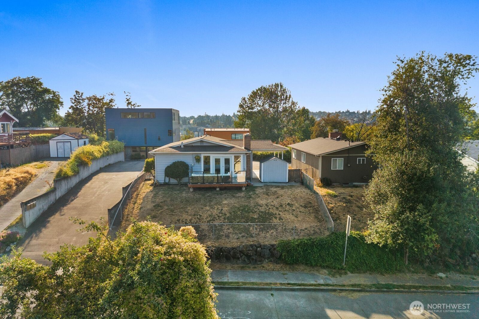 property viewer photo 1
